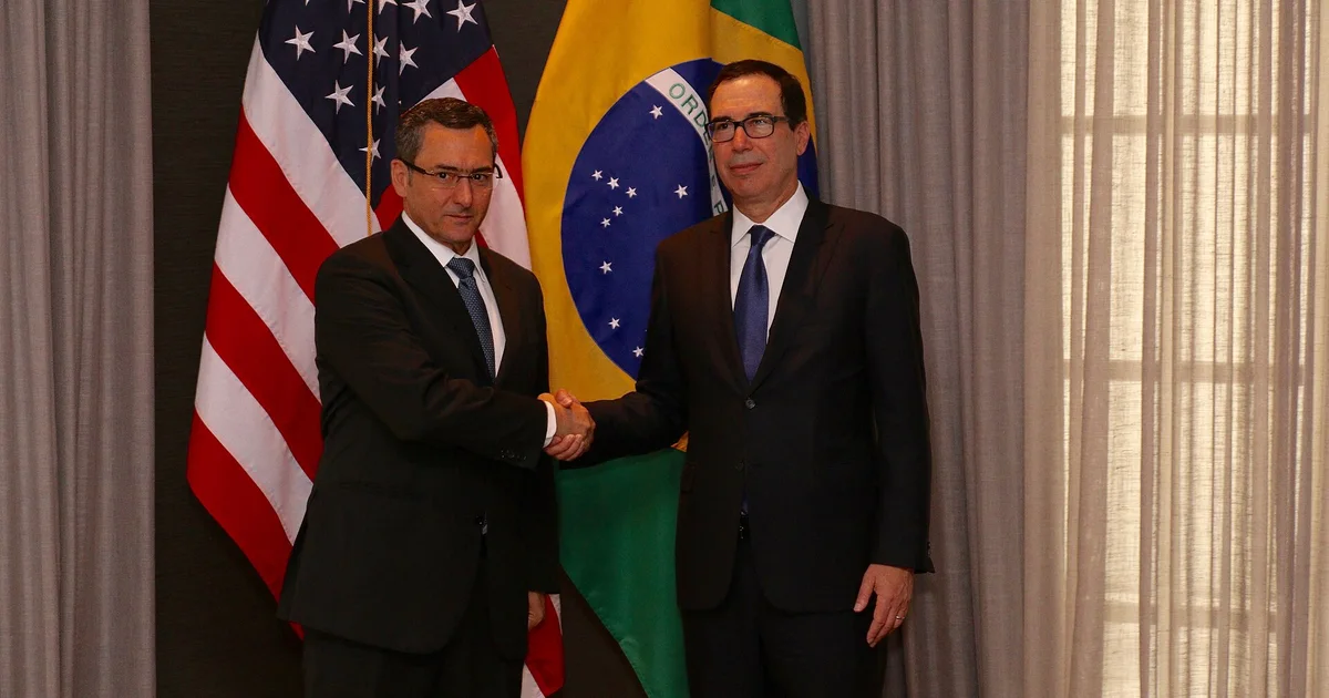 Rendimento do Tesouro dos EUA atinge máxima de 19 anos e atrai investidores